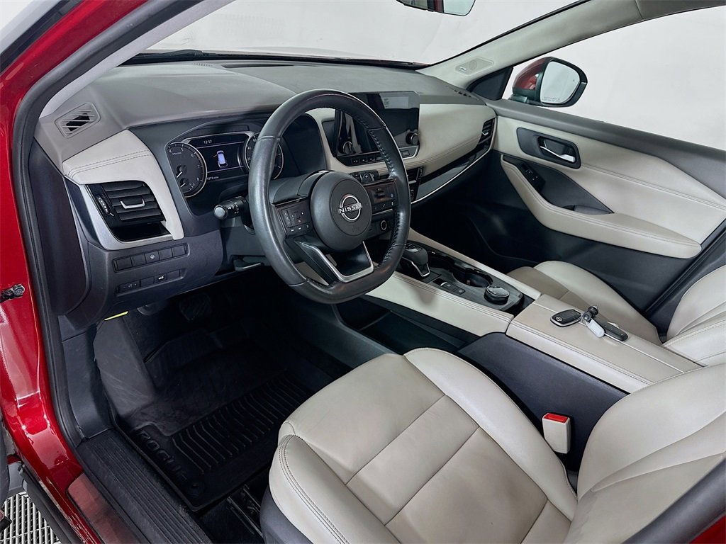 Used 2023 Nissan Rogue SL w/ SL Premium Package image 29