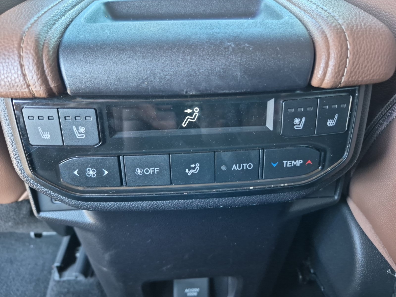 Used 2026 Toyota Grand Highlander AWD image 18