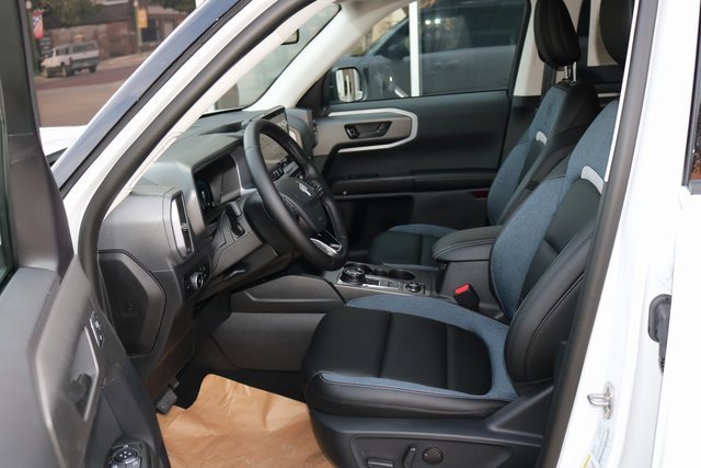 New 2025 Ford Bronco Sport Outer Banks image 13