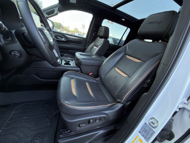 Used 2023 GMC Yukon XL AT4 w/ AT4 Premium Package AWD/4WD image 29