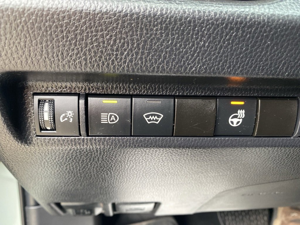 Used 2023 Toyota RAV4 XLE Premium image 26