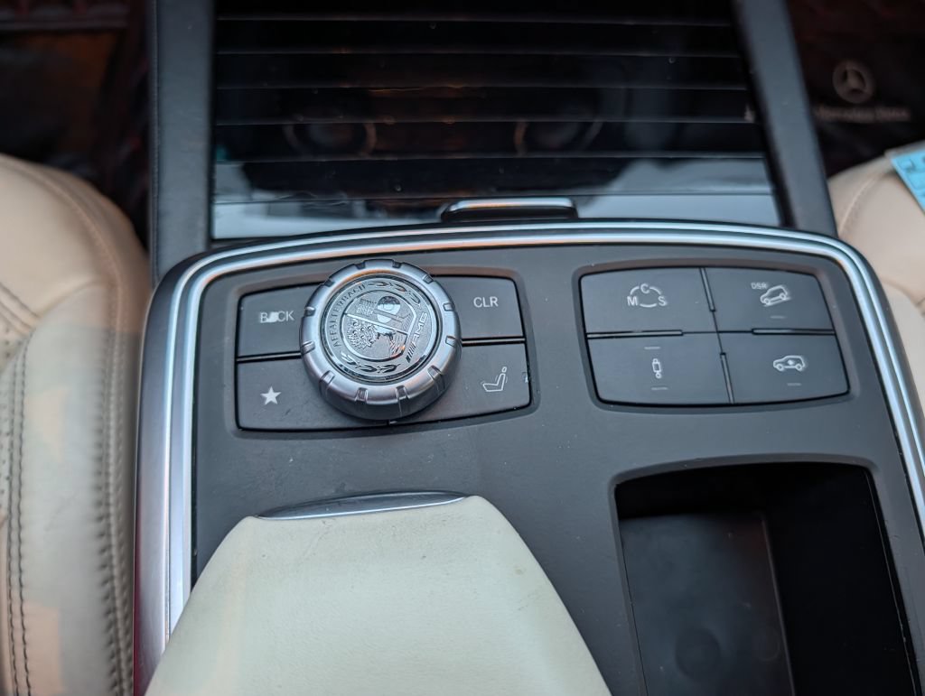 Used 2015 Mercedes-Benz GL 63 AMG 4MATIC image 24