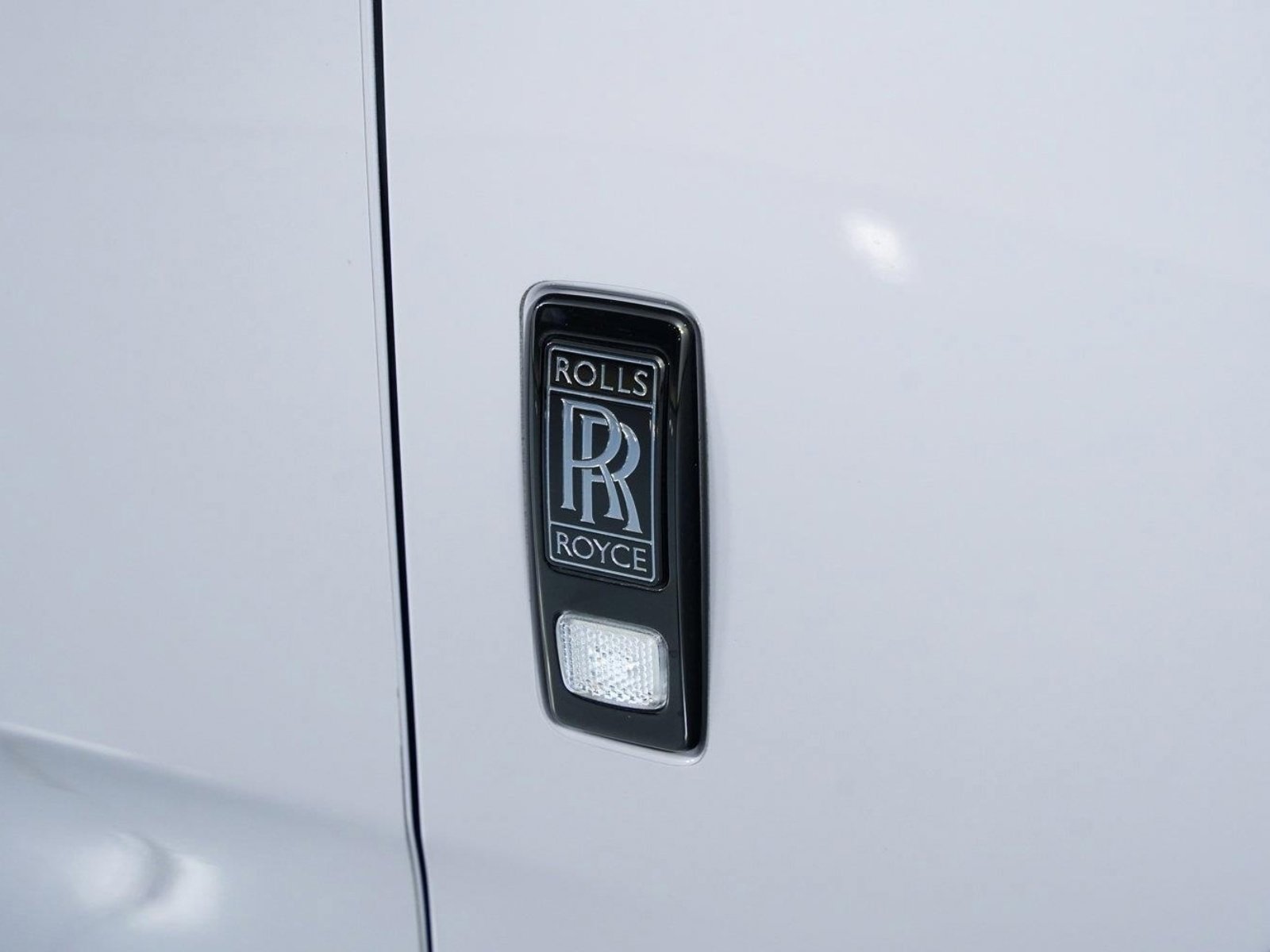Used 2024 Rolls-Royce Cullinan Black Badge AWD/4WD image 9
