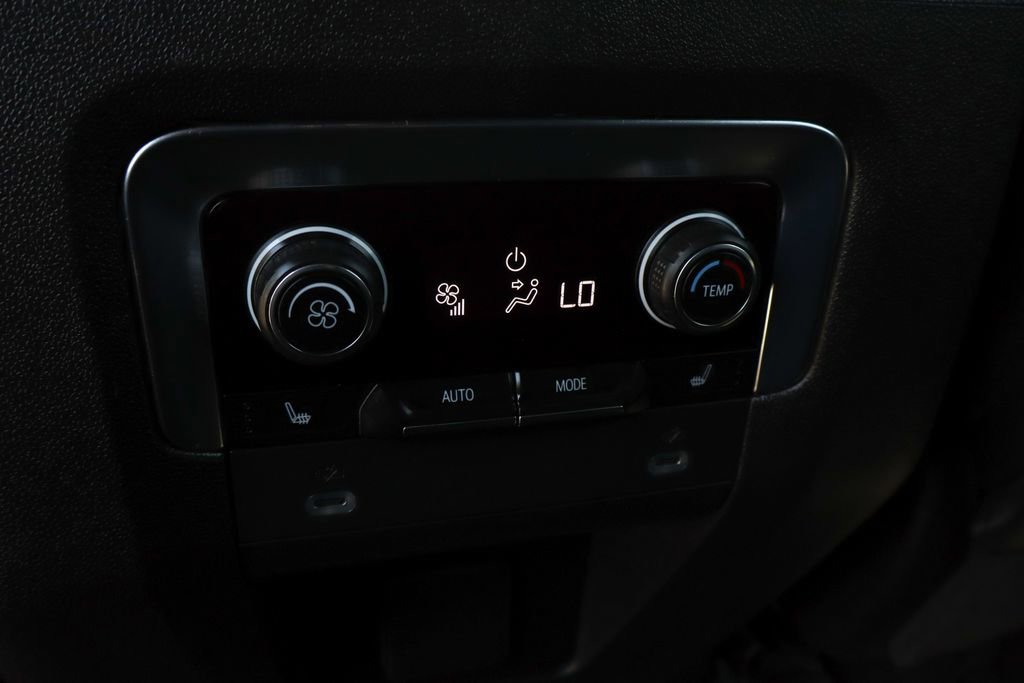 Used 2022 Chevrolet Tahoe RST w/ Luxury Package AWD/4WD image 46
