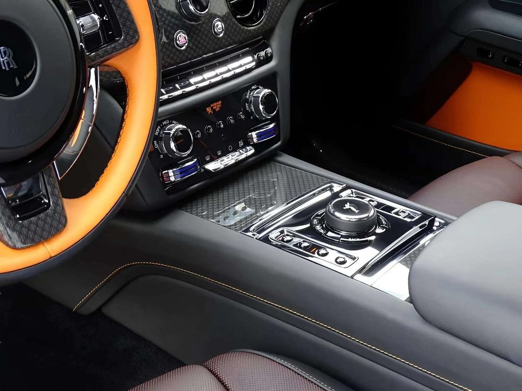 Certified 2024 Rolls-Royce Ghost Black Badge w/ Black Badge Ghost Package AWD/4WD image 15