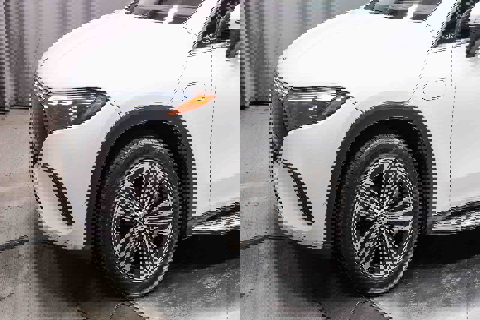 Certified 2023 Mercedes-Benz EQS 450+ SUV image 11