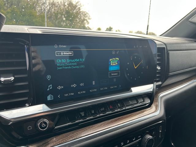 Used 2024 Chevrolet Silverado 2500 LT AWD/4WD image 25