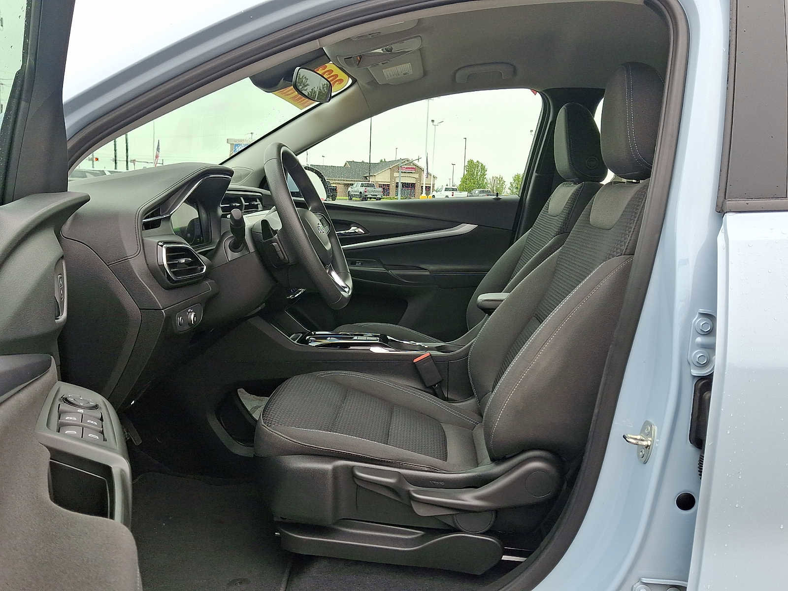 Used 2023 Chevrolet Bolt EUV LT FWD image 15