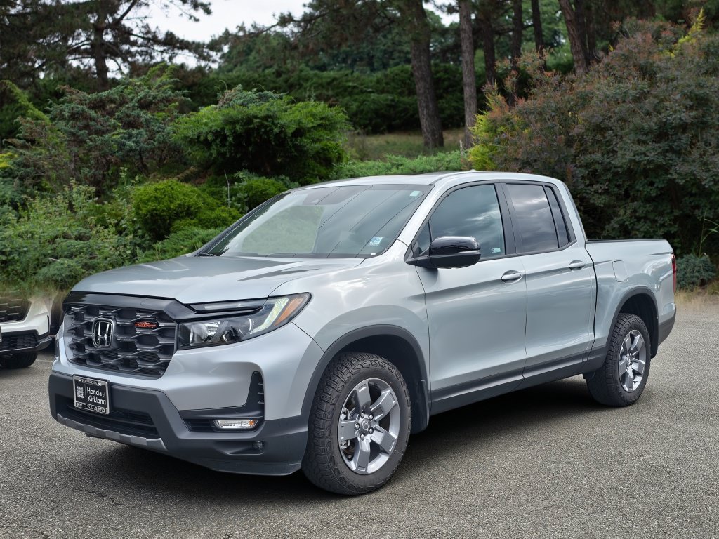 Certified 2025 Honda Ridgeline TrailSport image 3