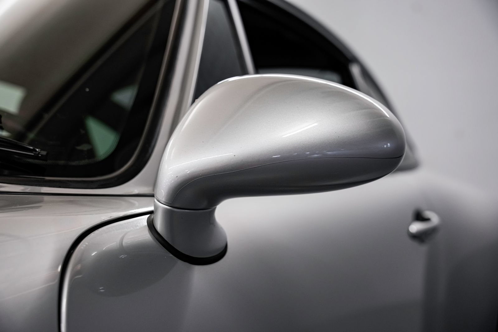 Used 1998 Porsche 911 Carrera S RWD image 32