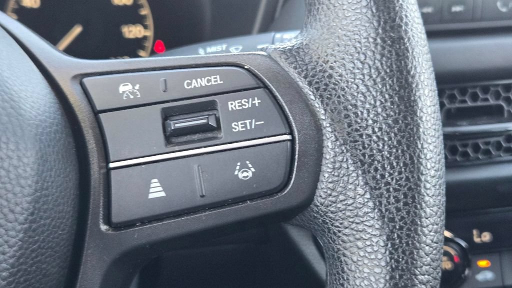 Used 2025 Honda HR-V LX image 19