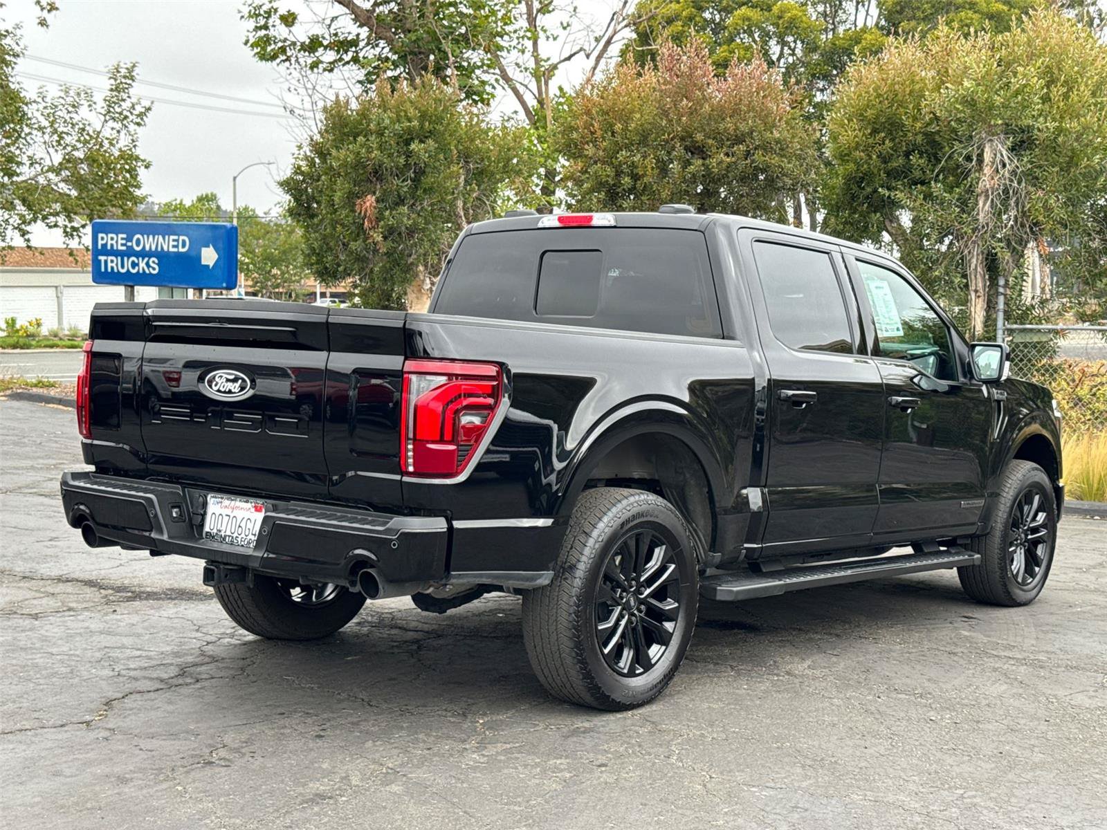 Used 2025 Ford F150 Lariat w/ Equipment Group 501A Mid AWD/4WD image 14