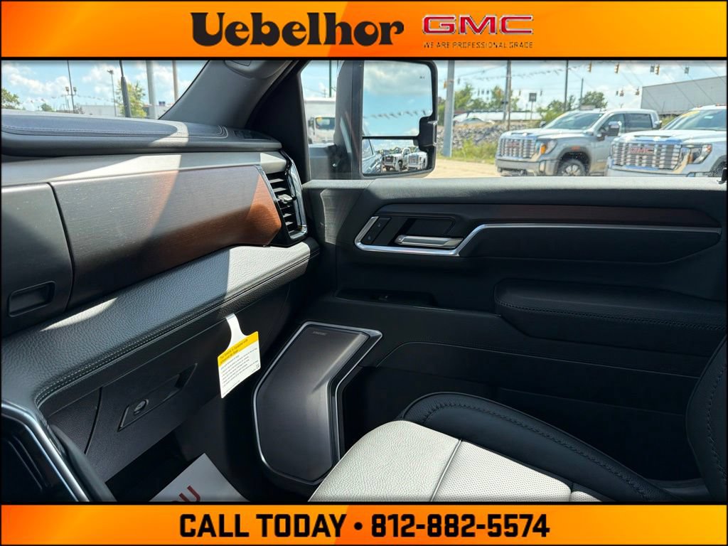 New 2026 GMC Sierra 2500 Denali w/ Denali Reserve Package AWD/4WD image 32