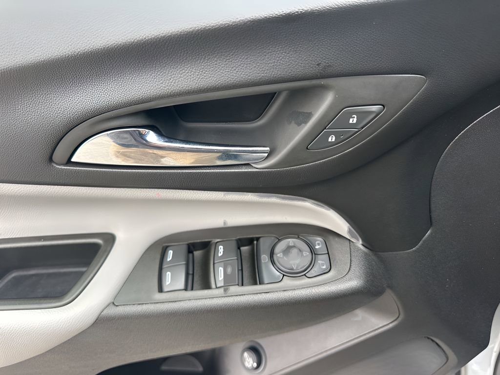 Used 2024 Chevrolet Equinox LT w/ Driver Convenience Package image 25
