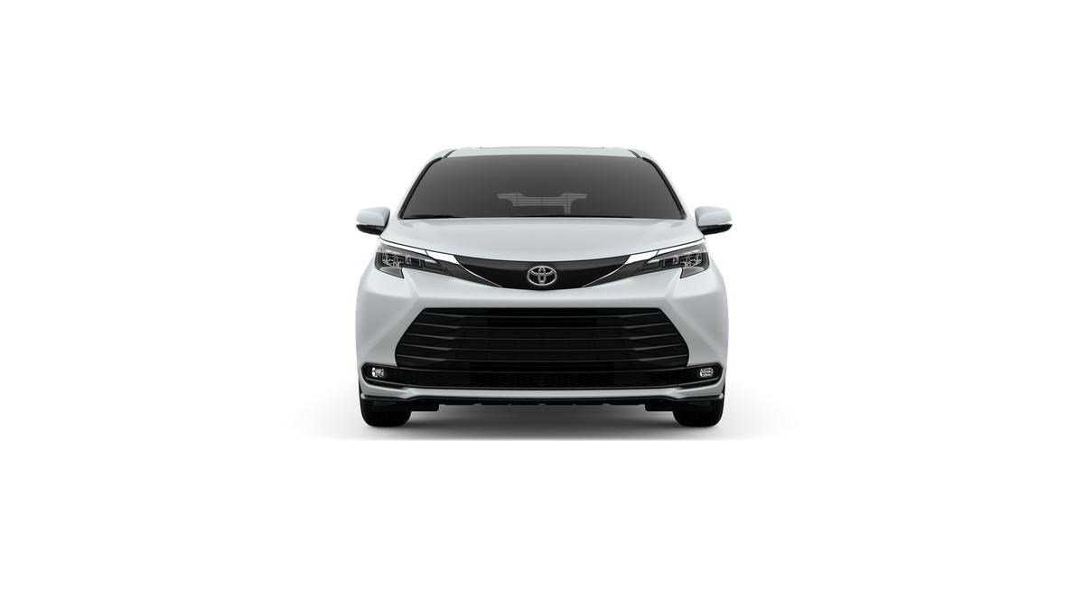 New 2026 Toyota Sienna XLE image 17