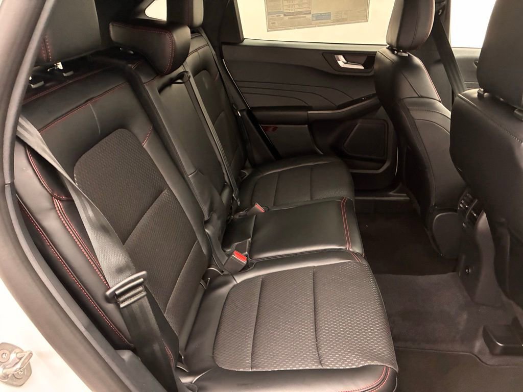 New 2026 Ford Escape ST-Line w/ Cold Weather Package image 32