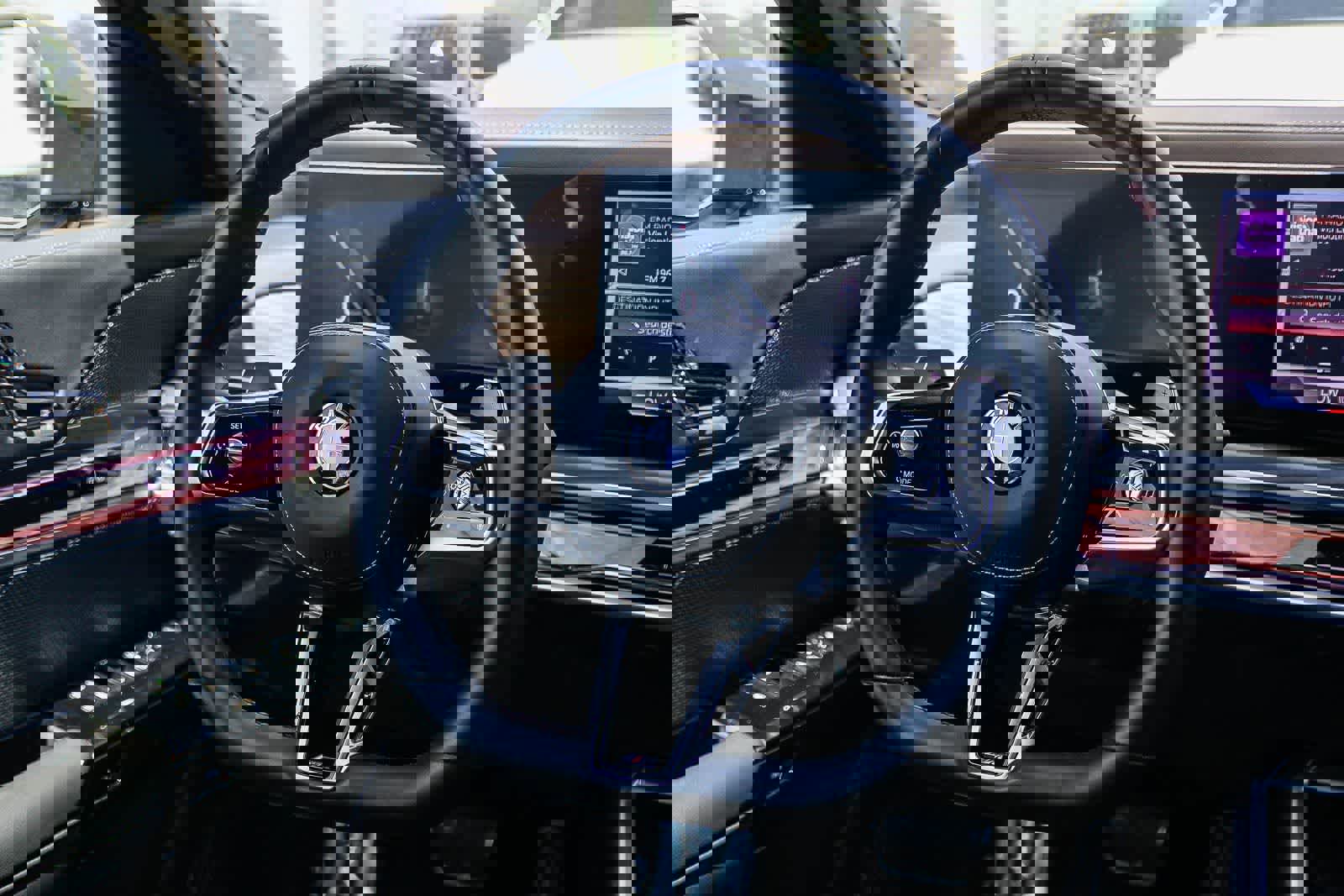 Used 2024 BMW 740i w/ Premium Package image 15