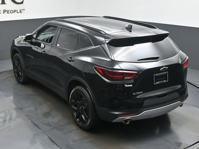 Used 2024 Chevrolet Blazer LT w/ LPO, Black Grille Bar Package image 41
