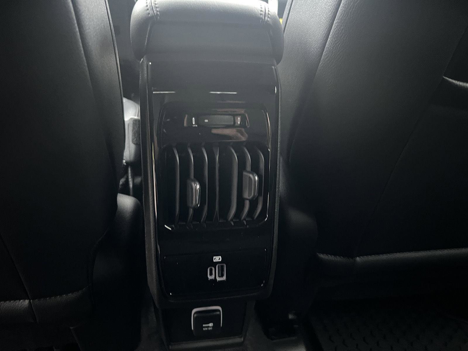 New 2026 Jeep Compass Trailhawk image 30