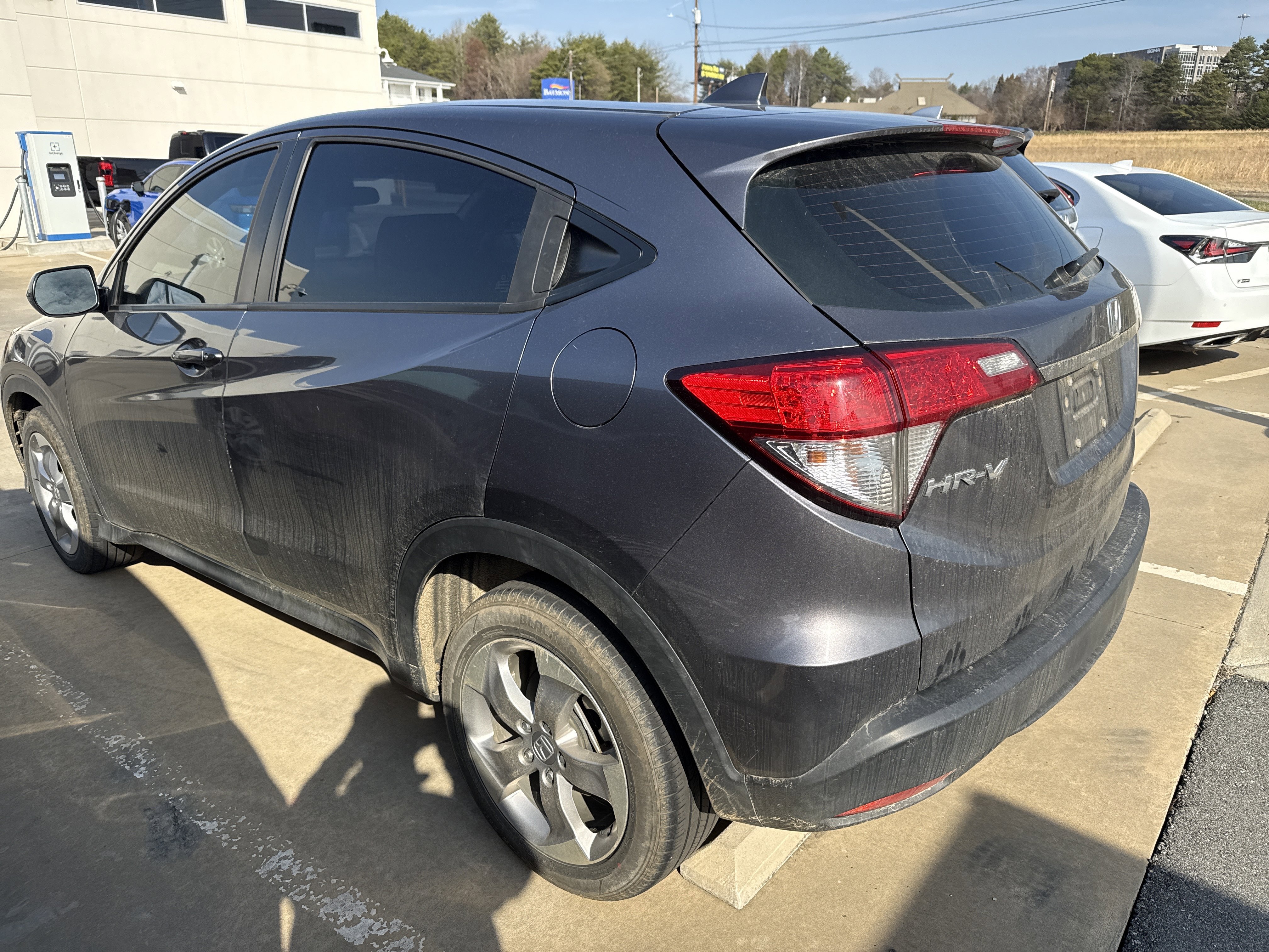 Used 2022 Honda HR-V LX image 7