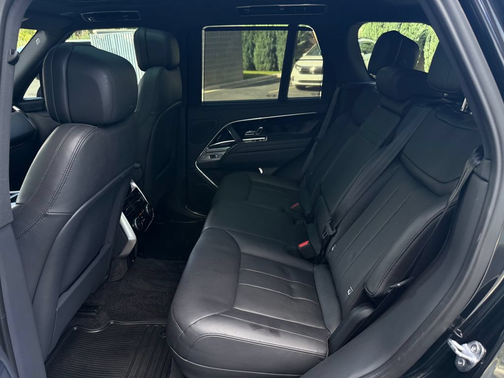 Used 2023 Land Rover Range Rover SE AWD/4WD image 32