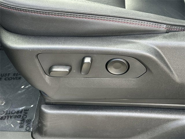 Used 2025 Chevrolet Tahoe RST image 33