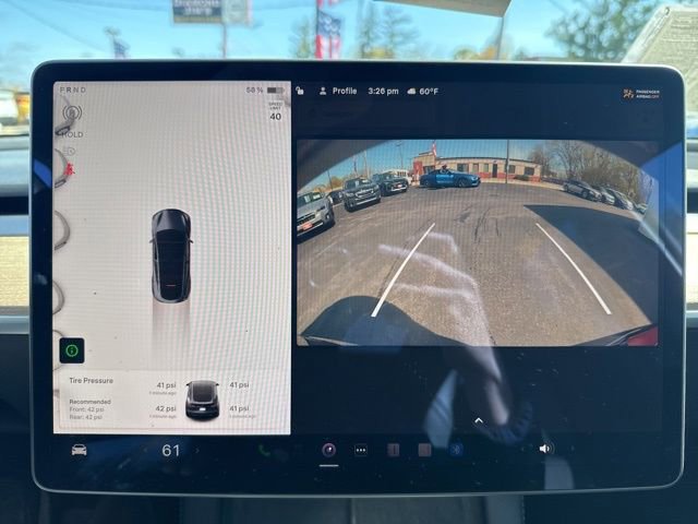 Used 2022 Tesla Model Y Long Range AWD/4WD image 32