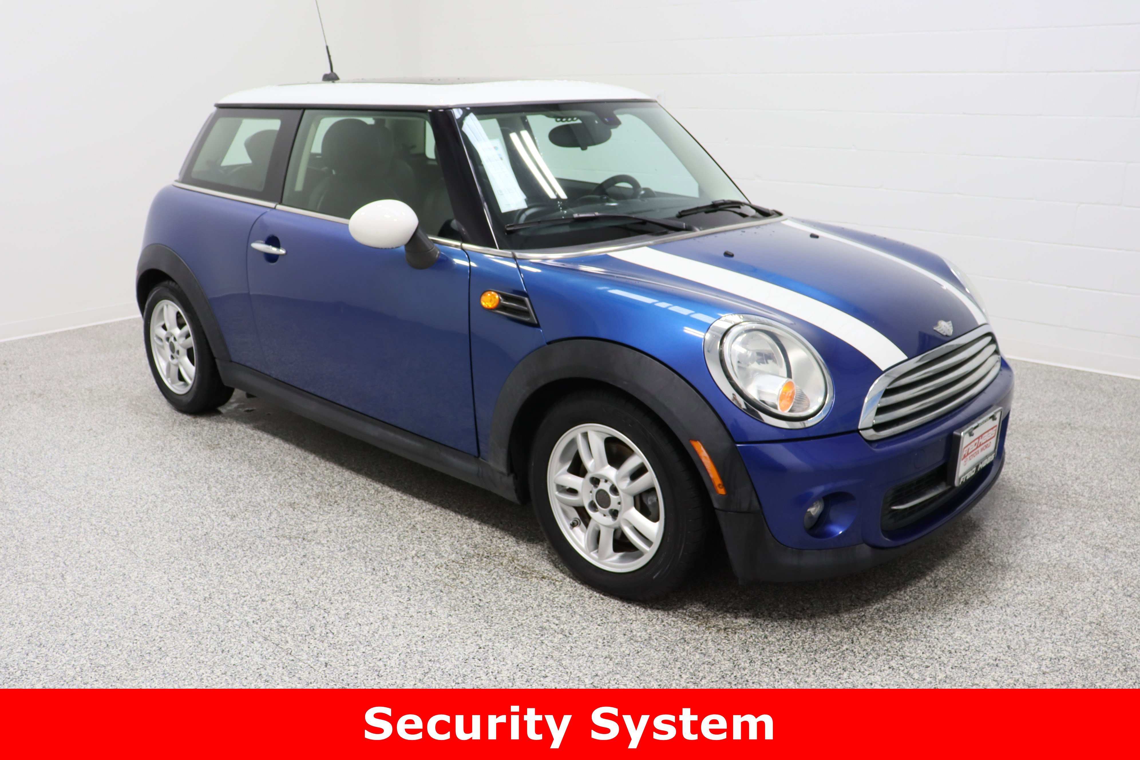 Used 2013 MINI Cooper Hardtop image 4