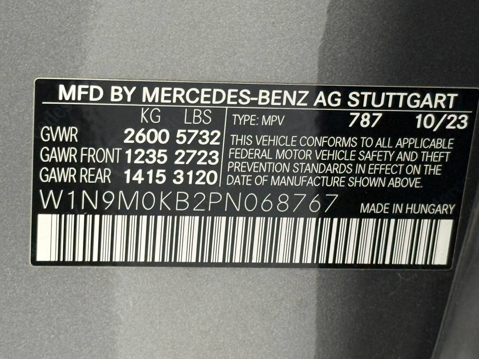 Used 2023 Mercedes-Benz EQB 300 4MATIC image 24