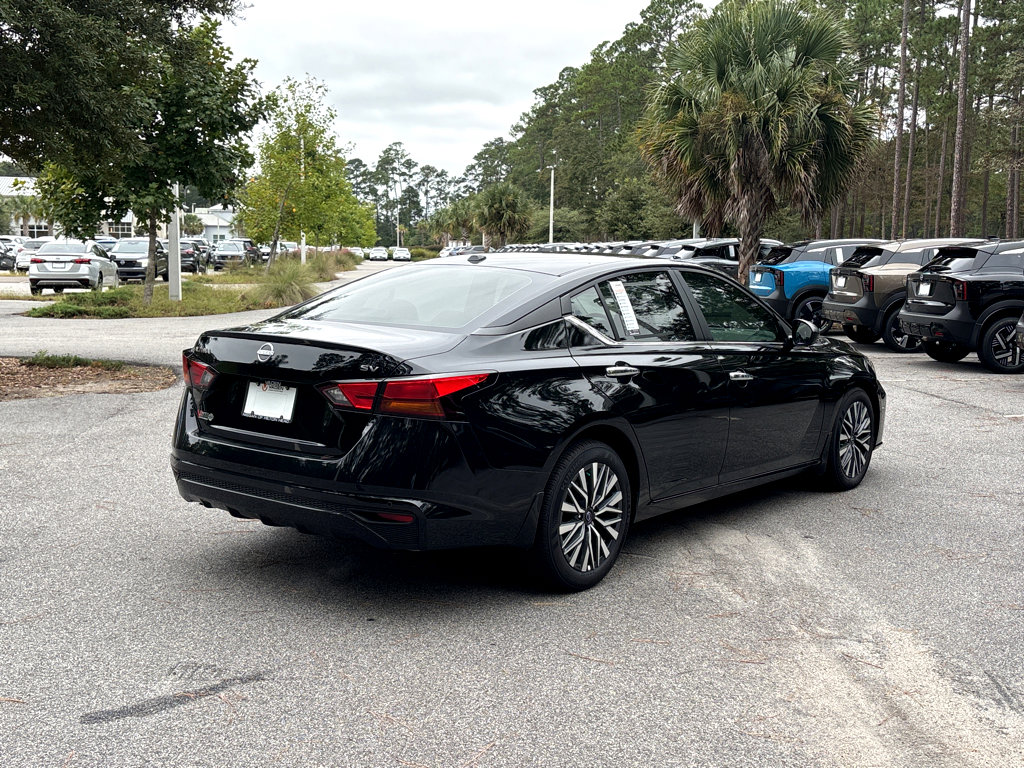New 2024 Nissan Altima 2.5 SV image 30