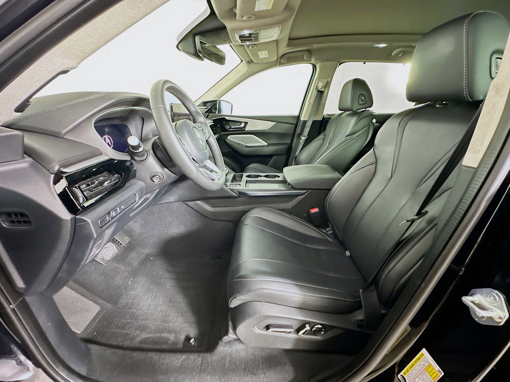 Used 2025 Acura MDX SH-AWD w/ Technology Package image 13