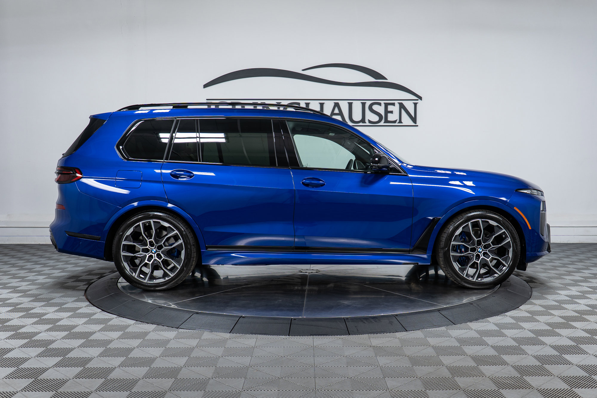 New 2026 BMW X7 M60i image 4