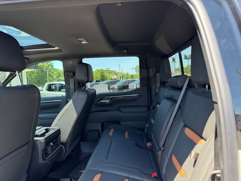 New 2026 GMC Sierra 1500 AT4 w/ AT4 Premium Package AWD/4WD image 10