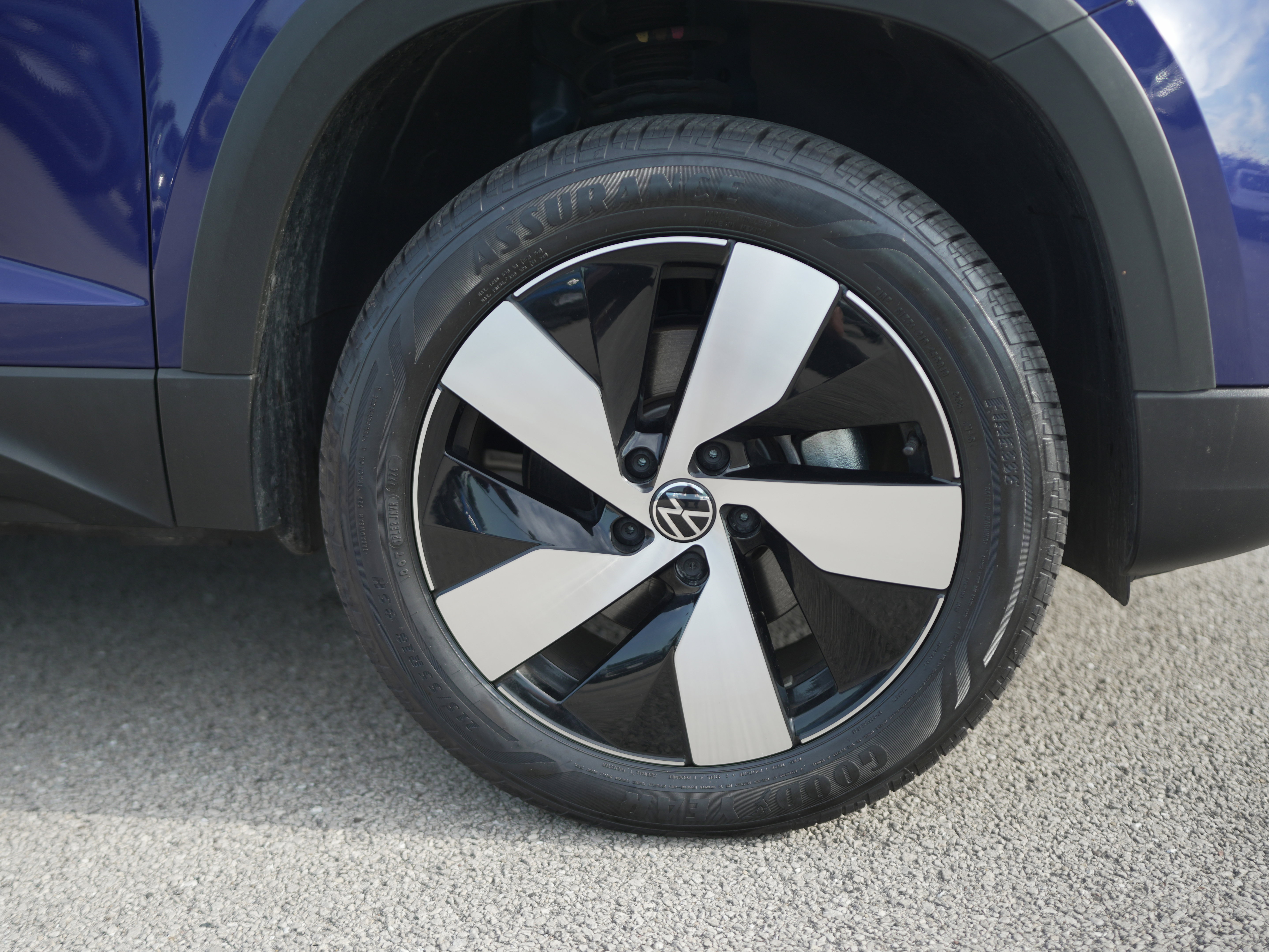 Certified 2024 Volkswagen Taos S image 11