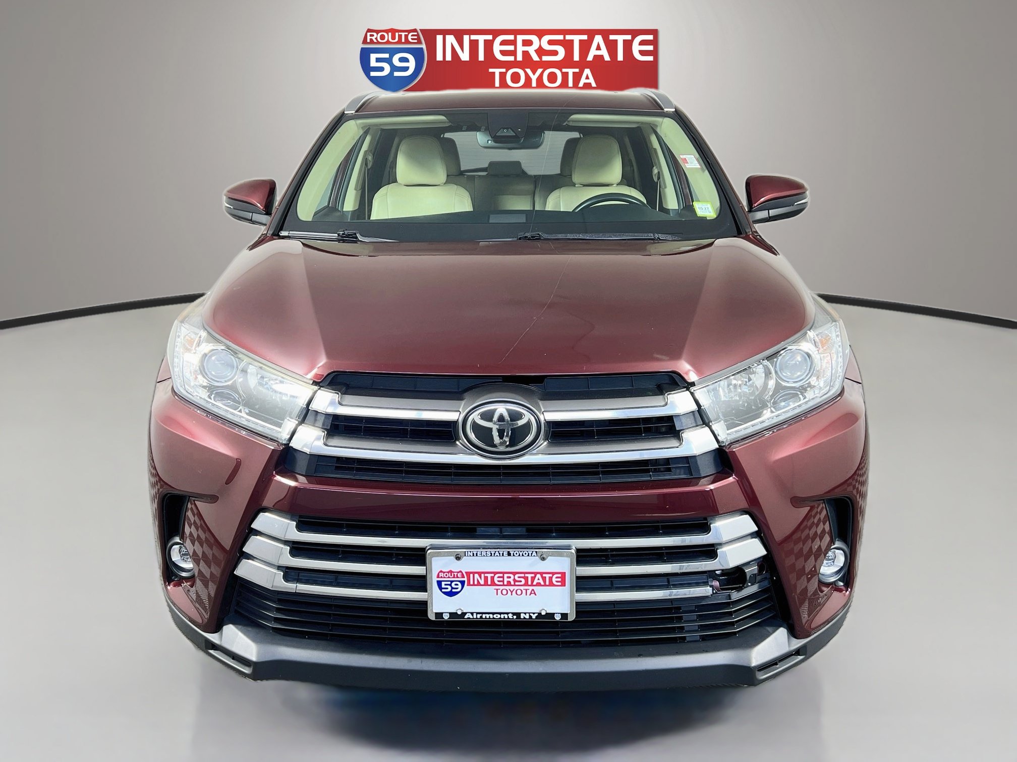 Used 2019 Toyota Highlander Limited AWD/4WD image 2