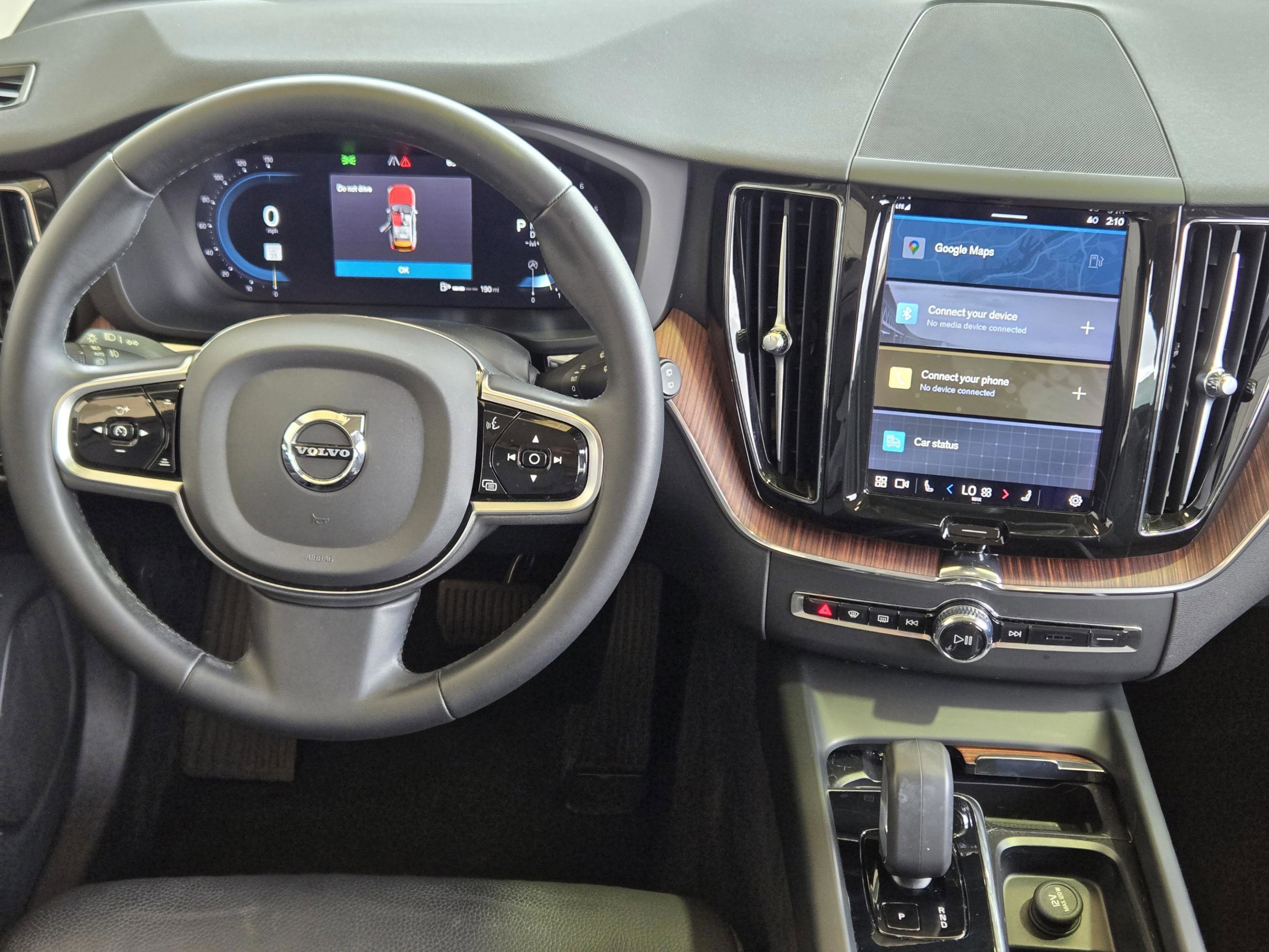 Used 2023 Volvo XC60 B5 Plus w/ Protection Package Premier AWD/4WD image 36