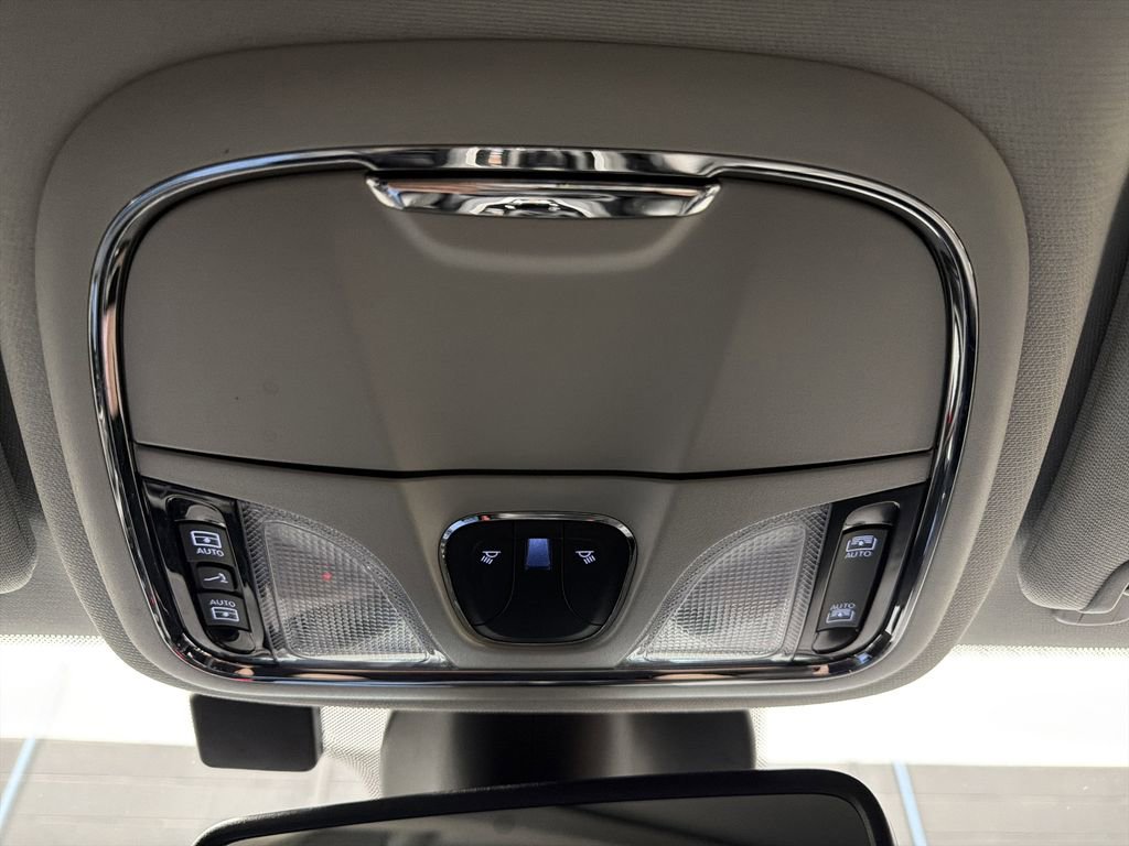 Used 2022 Jeep Cherokee Limited w/ Elite Package image 24