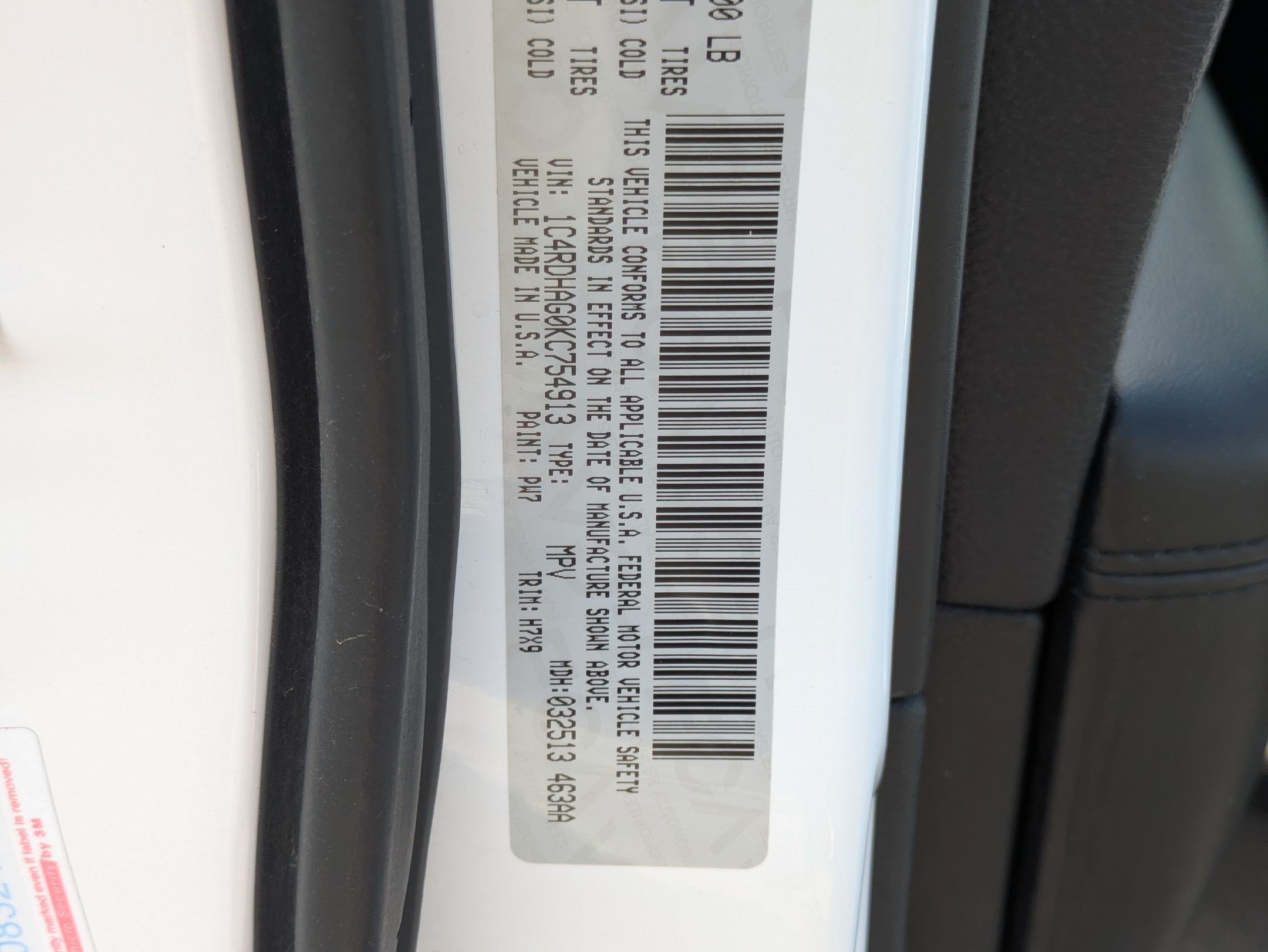 Used 2019 Dodge Durango SXT w/ 3rd Row Seating Group RWD image 36