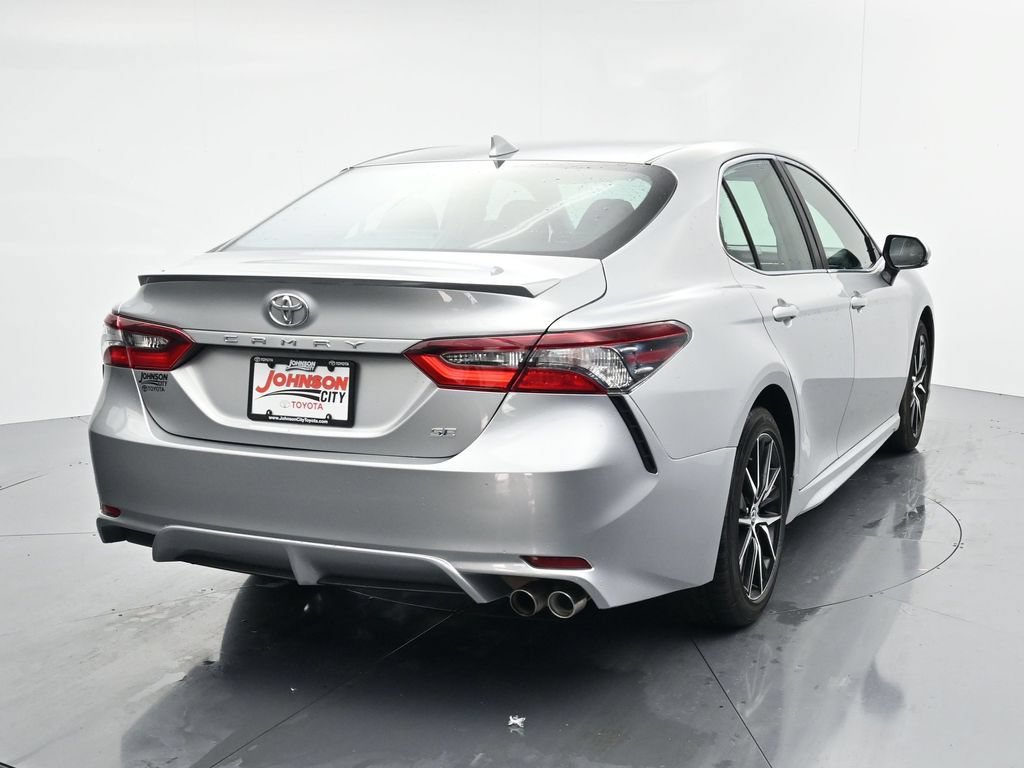 Used 2024 Toyota Camry SE FWD image 6