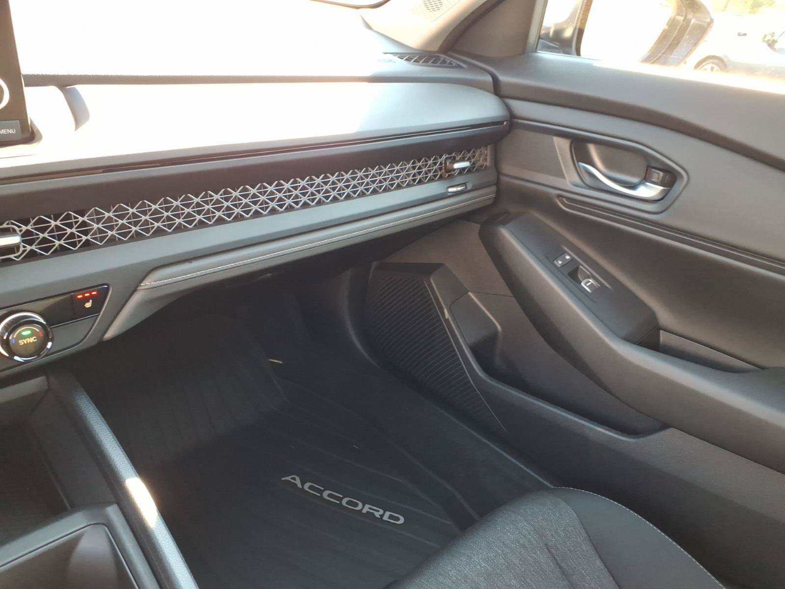 Certified 2024 Honda Accord EX image 23