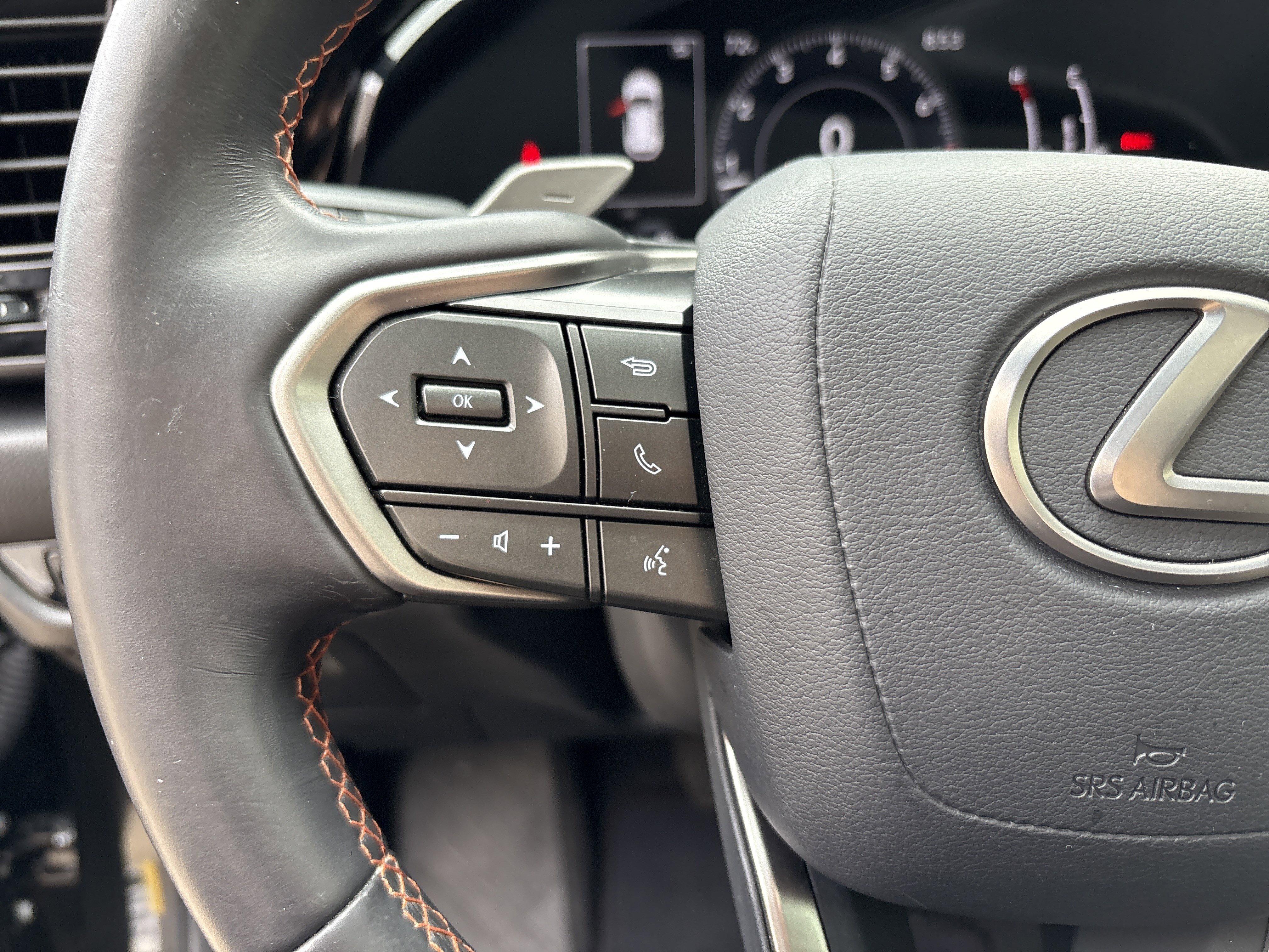 Used 2024 Lexus NX 250 FWD w/ Towing Package (2000 Lbs) image 19