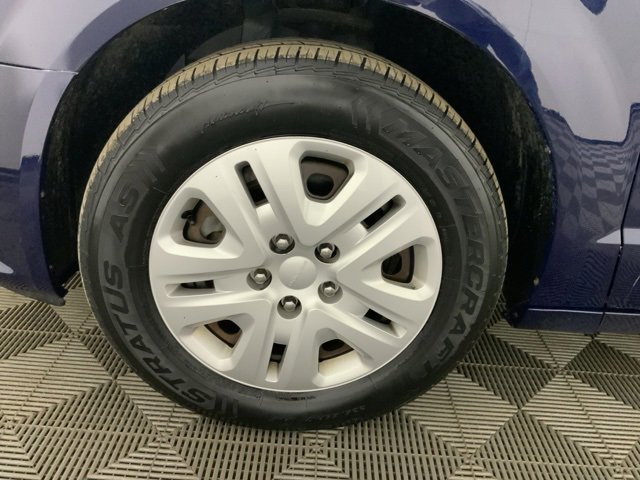 Used 2015 Dodge Grand Caravan SE w/ Quick Order Package 29E SE image 32