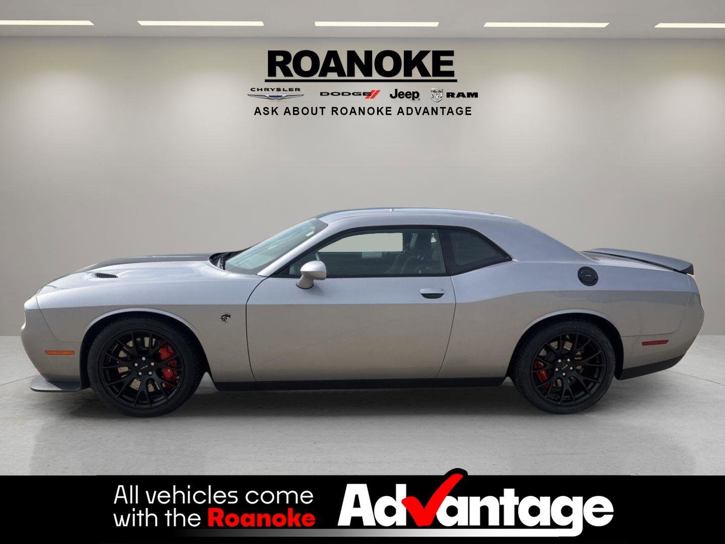 Used 2016 Dodge Challenger SRT Hellcat image 6