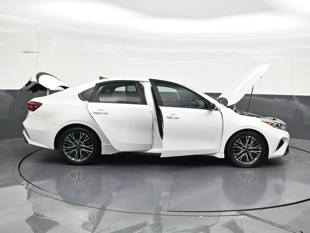 Used 2023 Kia Forte GT-Line FWD image 27