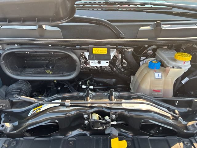 Used 2025 RAM ProMaster 2500 w/ Convenience Group FWD image 27