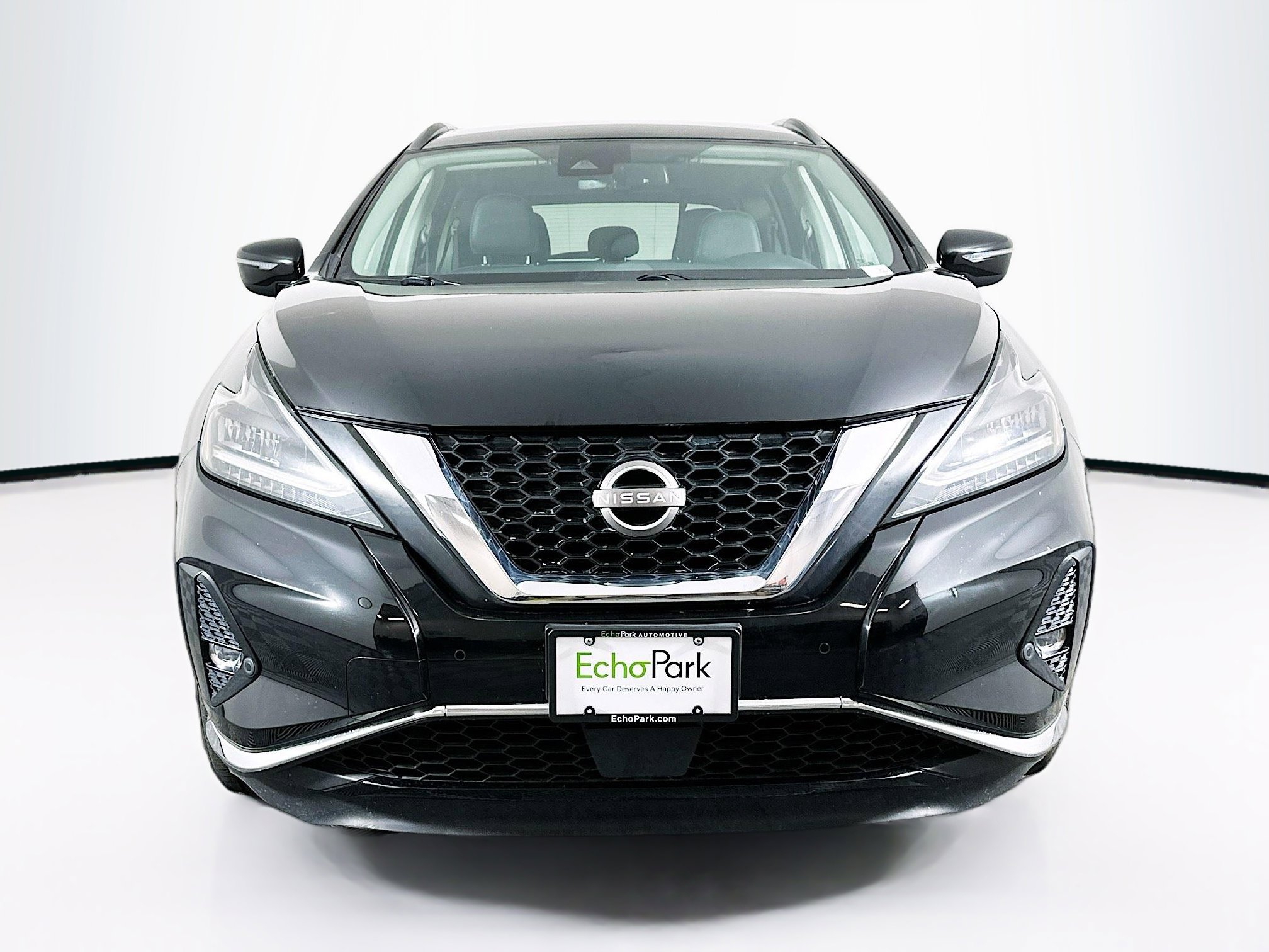 Used 2023 Nissan Murano SV image 2