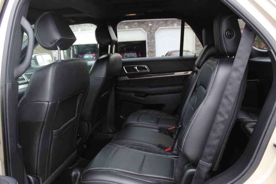Used 2017 Ford Explorer Platinum AWD/4WD image 22