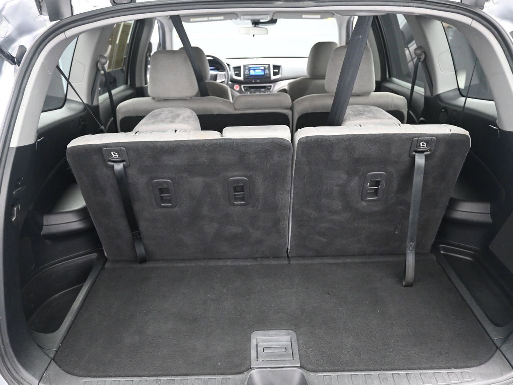 Used 2020 Honda Pilot LX image 23
