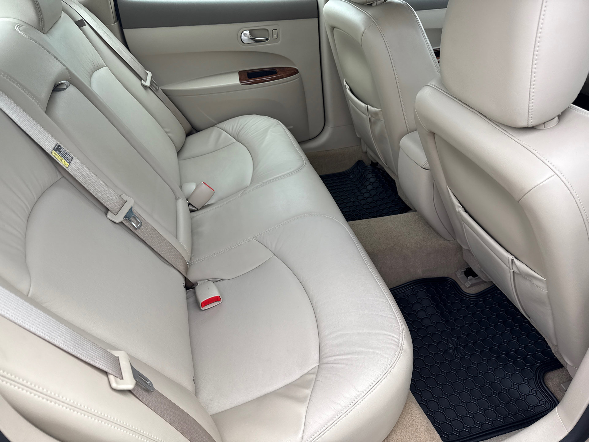 Used 2005 Buick LaCrosse CXL w/ Gold Convenience Package image 14