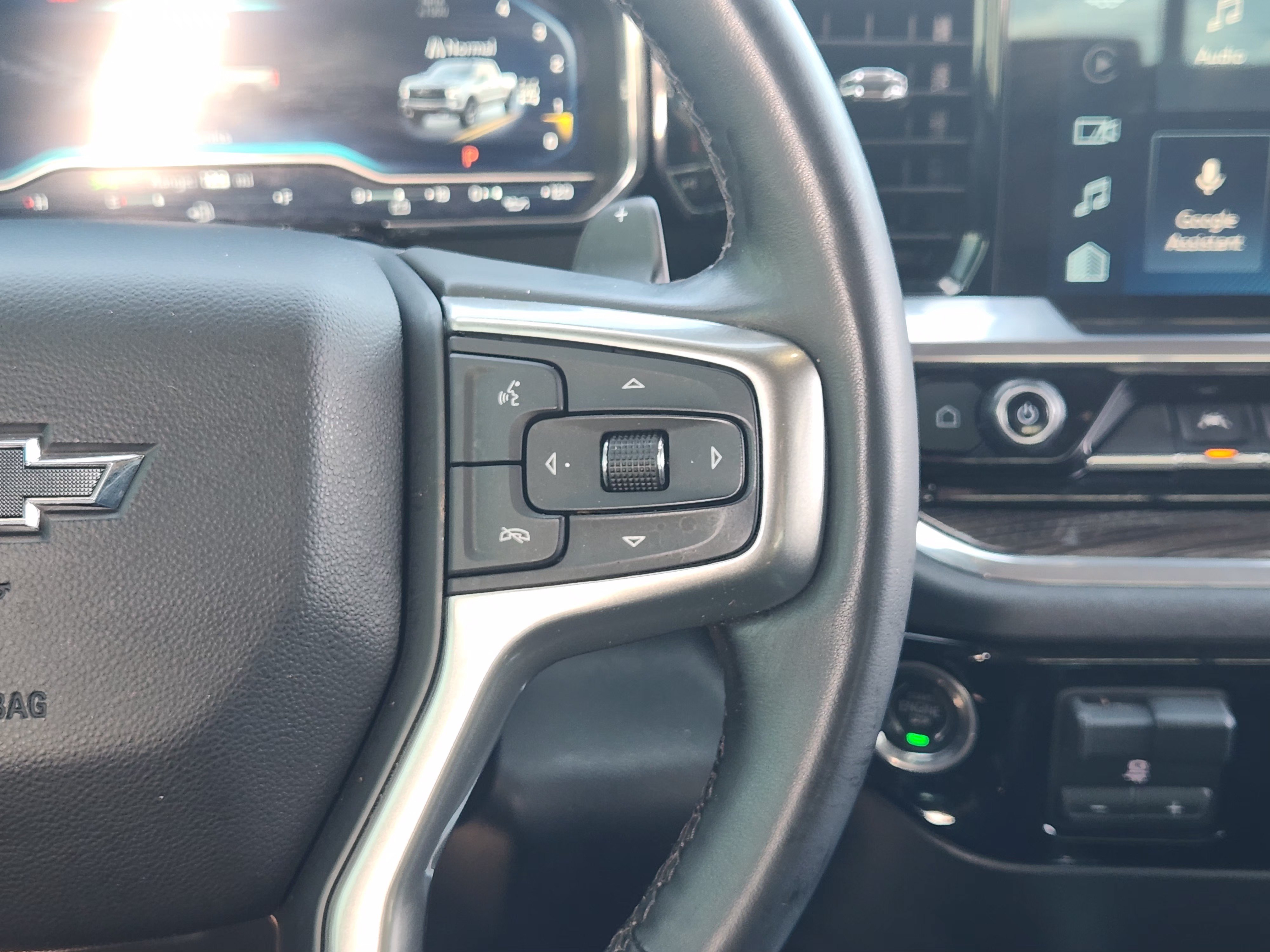 Used 2023 Chevrolet Silverado 1500 LT Trail Boss w/ LT Trail Boss Premium Package AWD/4WD image 30